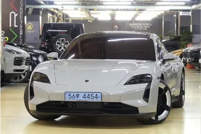 Porsche Taycan · 2025 год