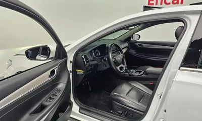 Hyundai Grandeur 2019, 98154 км, за 11766.27 USD - фото 10
