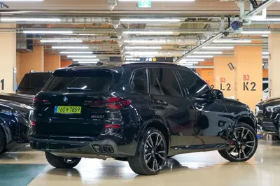 BMW X5 2026, 6800 км, за 651401 USD