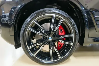 BMW X5 2026, 6800 км, за 651401 USD