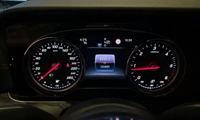 Mercedes-Benz E-Class 2019, 105889 км, за 18434.09 USD - фото 8