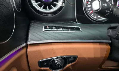 Mercedes-Benz E-Class 2019, 105889 км, за 18434.09 USD - фото 17