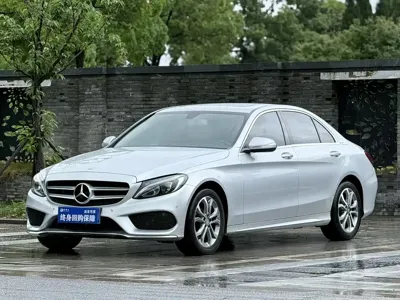 Mercedes-Benz C-Class · 2015 год