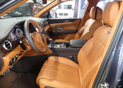 Bentley Bentayga 2017, 55641 км, за 61756.46 USD - фото 8
