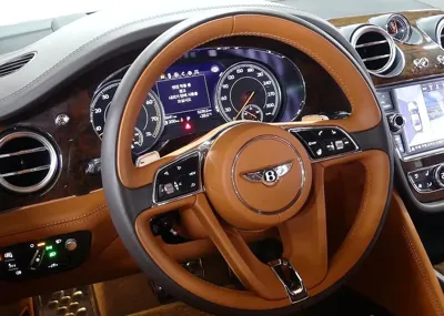 Bentley Bentayga 2017, 55641 км, за 61756.46 USD - фото 13