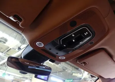 Bentley Bentayga 2017, 55641 км, за 61756.46 USD - фото 20