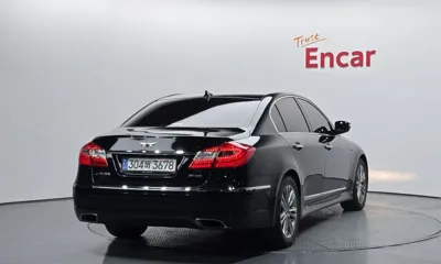 Hyundai Genesis 2012, 136713 км, за 4174.87 USD