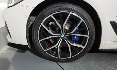 BMW 5-Series 2022, 73606 км, за 25928.84 USD