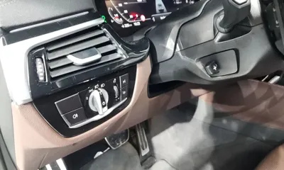 BMW 5-Series 2022, 73606 км, за 25928.84 USD - фото 30