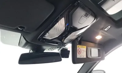 BMW 5-Series 2022, 73606 км, за 25928.84 USD - фото 33