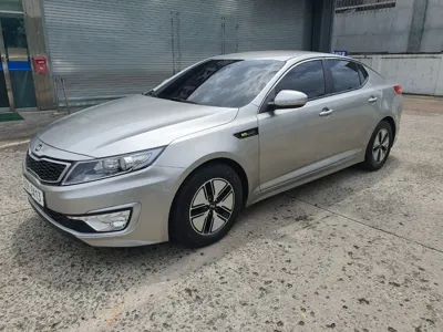 Kia K5 · 2013 год