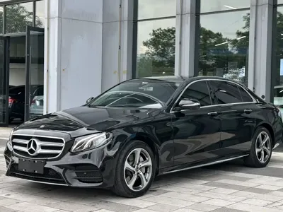 Mercedes-Benz E-Class 2019, 100000 км, за 24837.66 USD