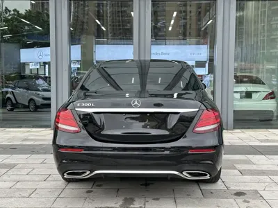 Mercedes-Benz E-Class 2019, 100000 км, за 24837.66 USD