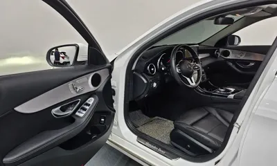 Mercedes-Benz C-Class 2020, 60399 км, за 15071.4 USD - фото 10