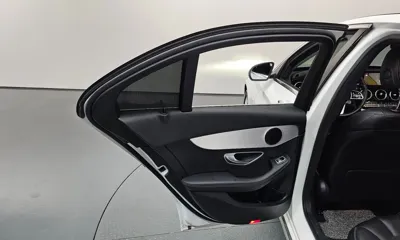 Mercedes-Benz C-Class 2020, 60399 км, за 15071.4 USD - фото 25