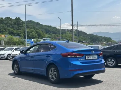 Hyundai Avante 2016, 129000 км, за 4296.67 USD