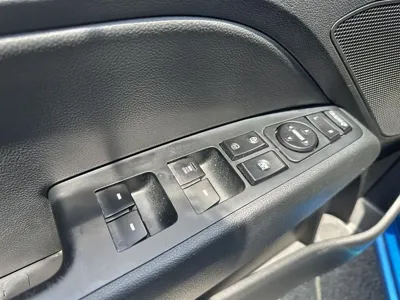Hyundai Avante 2016, 129000 км, за 4266.77 USD - фото 10