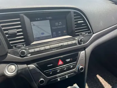 Hyundai Avante 2016, 129000 км, за 4266.77 USD - фото 15