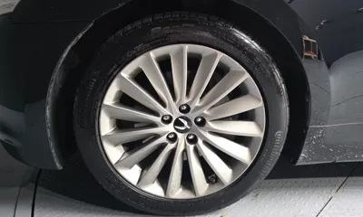 Hyundai Equus 2013, 379863 км, за 2953.92 USD