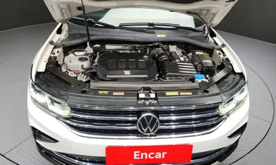 Volkswagen Tiguan 2021, 55142 км, за 18764.45 USD - фото 6