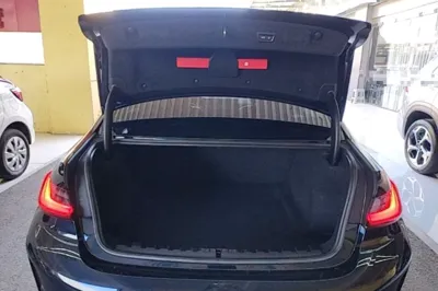 BMW 3 Series 2025, 10700 км, за 30799 USD - фото 2
