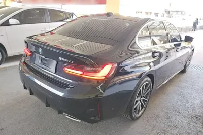 BMW 3 Series 2025, 10700 км, за 30799 USD - фото 7