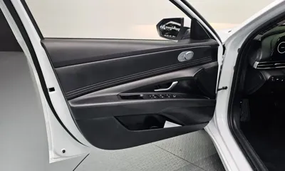 Hyundai Avante 2022, 37421 км, за 14657.99 USD - фото 24