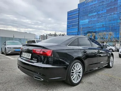Audi A6 2018, 136683 км, за 10093.11 USD