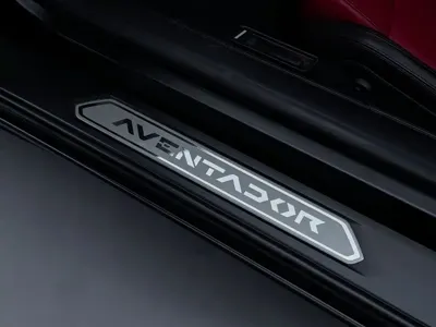 Lamborghini Aventador 2016, 13000 км, за 513542.85 USD - фото 25