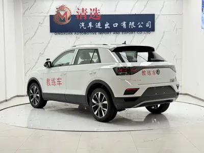 Volkswagen T-Roc 2026, 100 км, за 16597.68 USD
