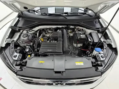Volkswagen T-Roc 2026, 100 км, за 16597.68 USD - фото 11