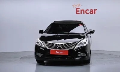 Hyundai Grandeur 2013, 104223 км, за 4565.16 USD