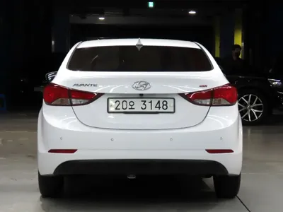 Hyundai Avante 2015, 88818 км, за 3872.92 USD