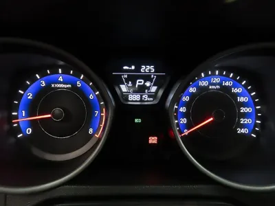 Hyundai Avante 2015, 88818 км, за 3872.92 USD - фото 9