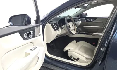 Volvo V60 2020, 147026 км, за 13986.48 USD - фото 10