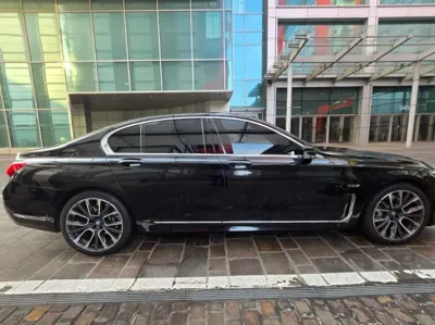 BMW 7-Series 2022, 97604 км, за 35591.83 USD