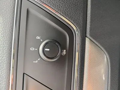 Volkswagen Lavida 2018, 79200 км, за 6731.41 USD