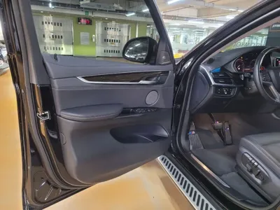 BMW X6 2018, 54000 км, за 35753.74 USD - фото 9