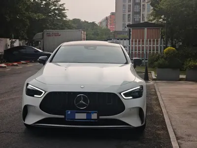 Mercedes-Benz AMG GT 2025, 5600 км, за 102705.48 USD