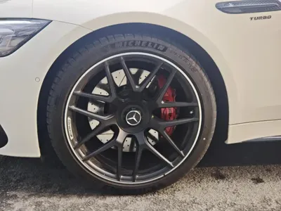 Mercedes-Benz AMG GT 2025, 5600 км, за 102705.48 USD