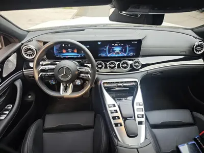 Mercedes-Benz AMG GT 2025, 5600 км, за 102705.48 USD - фото 8