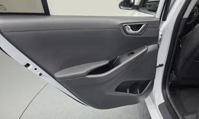Hyundai Ioniq 2019, 65387 км, за 10097.73 USD - фото 25