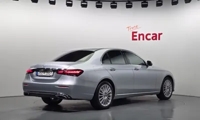 Mercedes-Benz E-Class 2022, 51222 км, за 26821.17 USD