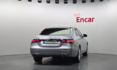 Mercedes-Benz E-Class 2022, 51222 км, за 26821.17 USD