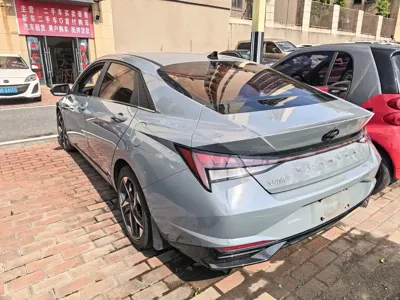 Hyundai Elantra 2023, 25000 км, за 14537.68 USD