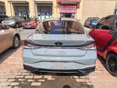 Hyundai Elantra 2023, 25000 км, за 14537.68 USD