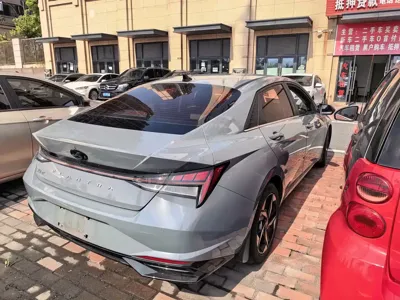 Hyundai Elantra 2023, 25000 км, за 14537.68 USD - фото 6