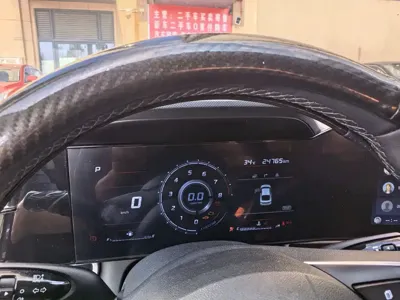 Hyundai Elantra 2023, 25000 км, за 14537.68 USD - фото 9