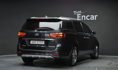 Kia Canival 2019, 143742 км, за 10505.45 USD