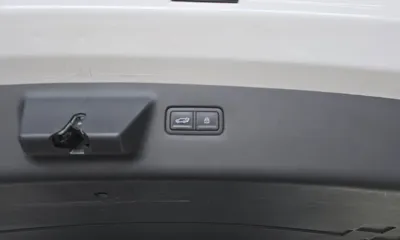 Hyundai Santafe 2024, 47850 км, за 18169.39 USD - фото 28